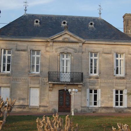 Maison d'hôtes Château Bégot à Lansac  Extérieur photo